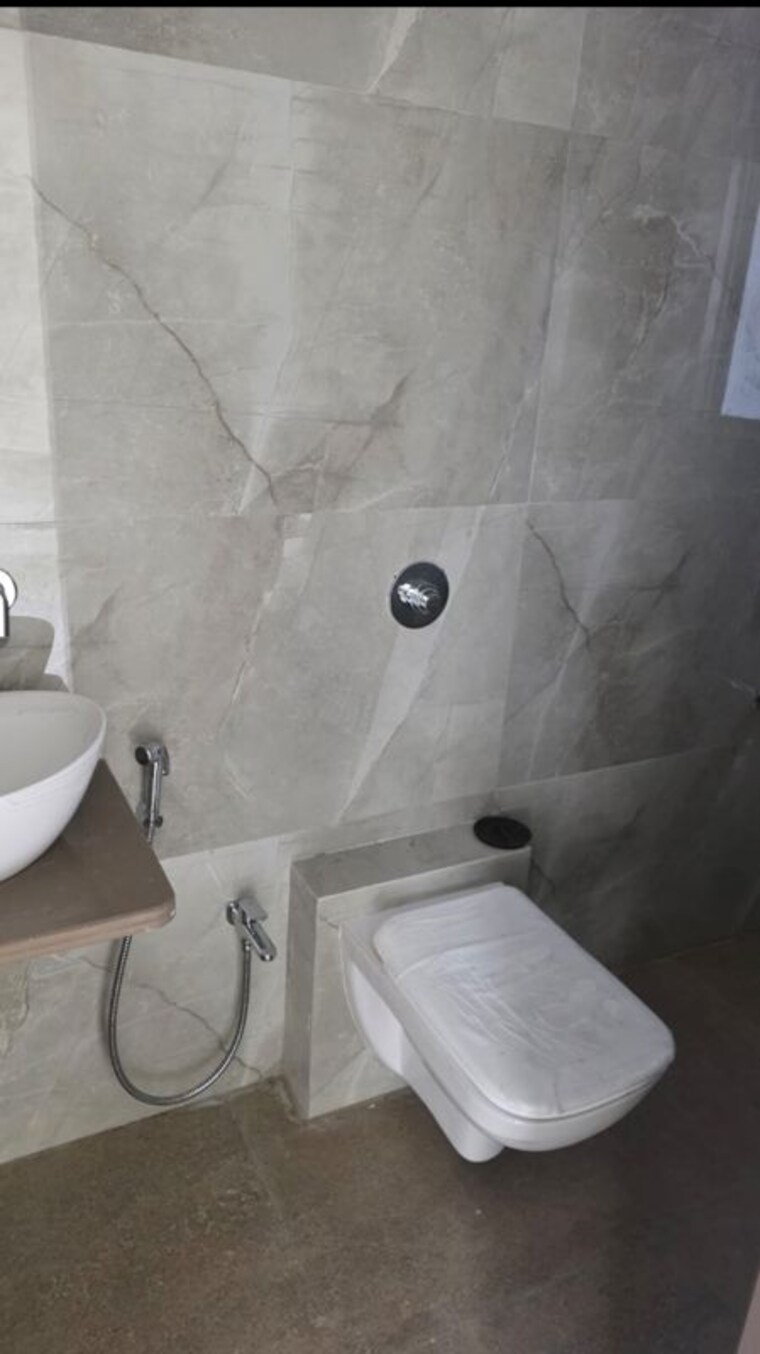Bathroom, sati-darshan-apartment 2 Bedroom 830 Sq.Ft. Apartment In Malad West Mumbai 10628520