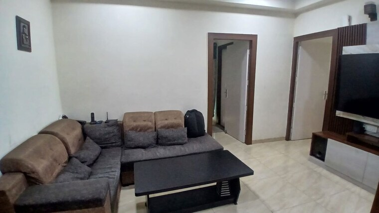 Living Room, gaur-city-2-14th-avenue 2 Bedroom 1040 Sq.Ft. Apartment In Sector 16c Greater Noida Greater Noida 10628533