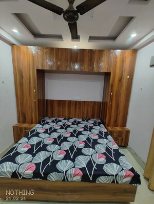 Bedroom in 2 BHK Builder Floor at Dlf Phase I – for Rent