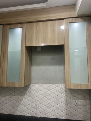 Room in 2 BHK Builder Floor at Sapphire Tower, Sector 104 – for Rent