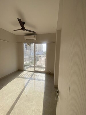 Room in 2 BHK Builder Floor at Sector 23 – for Rent
