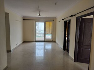 Room in 3 BHK Apartment at JMD Gardens, Sector 33 – for Sale