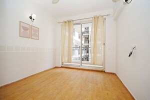 Room in 2 BHK Builder Floor at Sector 23 – for Rent