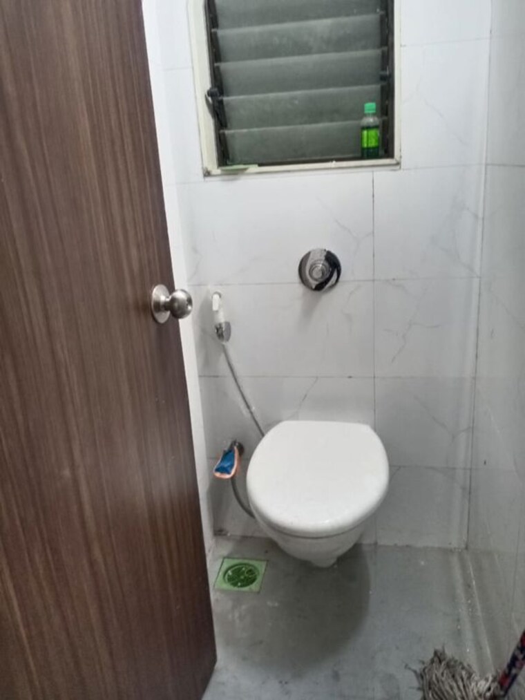 Bathroom, sun-villa-malad-west 1 Bedroom 625 Sq.Ft. Apartment In Malad West Mumbai 10628620