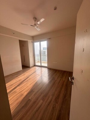 Room in 2 BHK Builder Floor at Sector 23 – for Rent