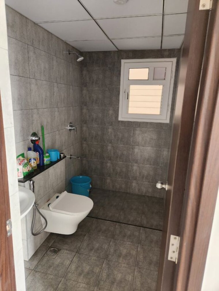 Bathroom, puravankara-purva-zenium 3 Bedroom 1774 Sq.Ft. Apartment In Hosahalli Bangalore 10628638