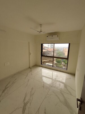 Room in 1 BHK Apartment at Shreeji BKC Crown, Kurla West – for Rent