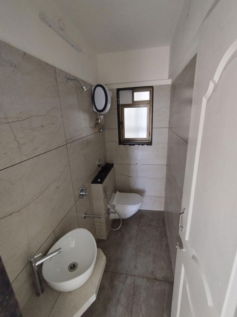 Bathroom, shreeji-bkc-crown 1 Bedroom 660 Sq.Ft. Apartment In Kurla West Mumbai 10628647