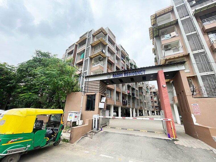 Exterior View, hansol 2 Bedroom 144 Sq.Yd. Apartment In Hansol Ahmedabad 10628644