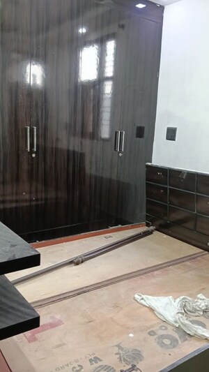 Room in 2 BHK Apartment at Sector 19 Dwarka – for Rent
