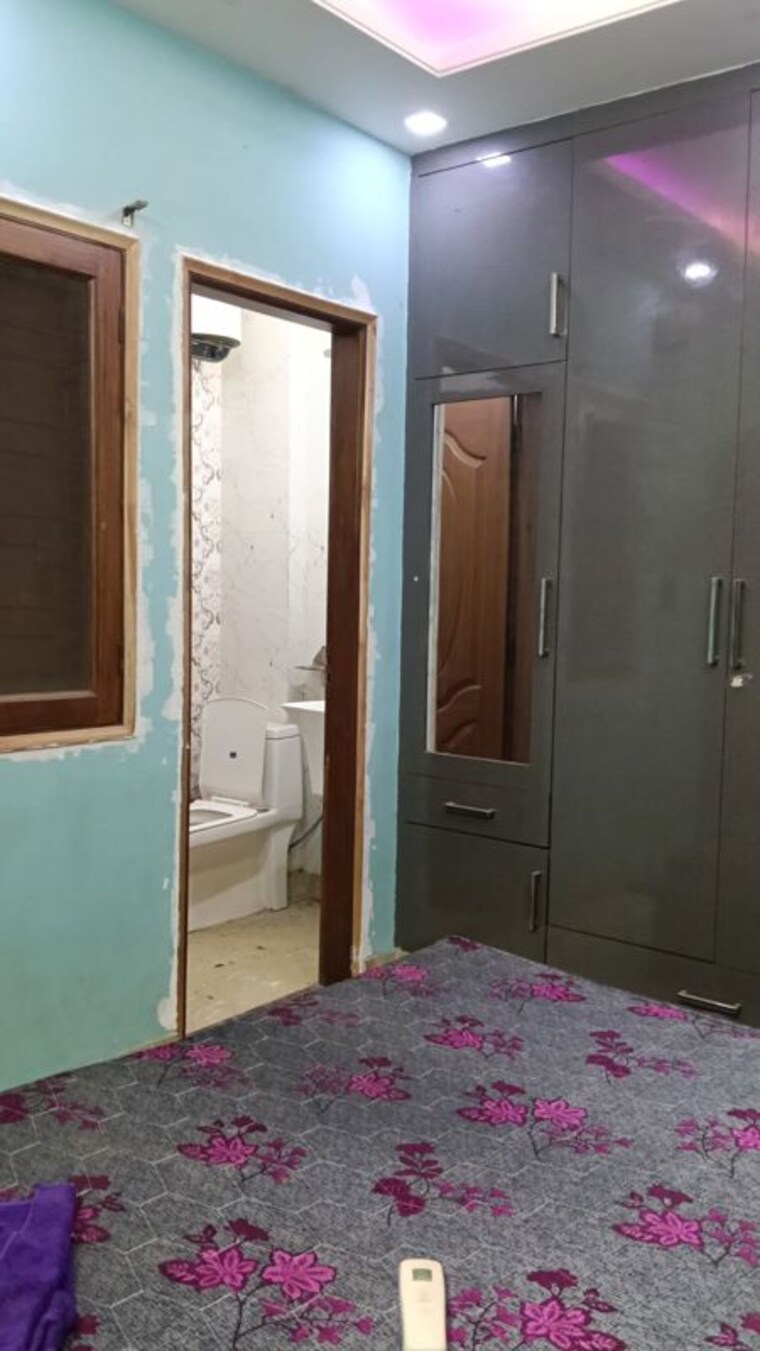 Room, sector 19 dwarka 2 Bedroom 1350 Sq.Ft. Apartment In Sector 19 Dwarka Delhi 10628624