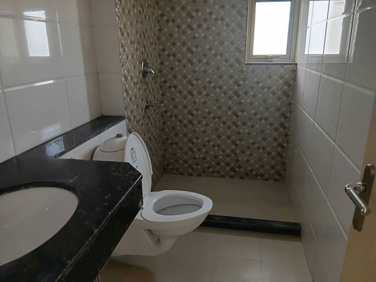 Bathroom, sector 23 2 Bedroom 1200 Sq.Ft. Builder Floor In Sector 23 Gurgaon 10628658