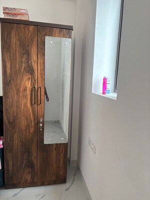 Furnished Amenities in 2 BHK Apartment at Raymond Ten X Habitat, Pokhran Road No Two – for Rent