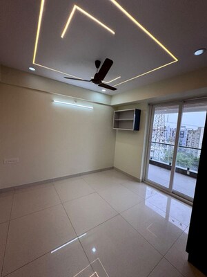 Room in 3 BHK Apartment at Praneeth Pranav Jaitra, Miyapur – for Rent