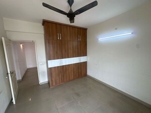 Room in 2 BHK Builder Floor at Sector 23 – for Rent