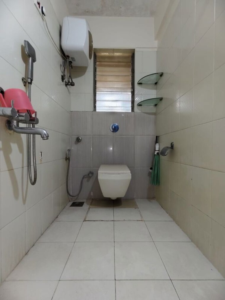 Bathroom, rajesh-raj-sarovar 2 Bedroom 810 Sq.Ft. Apartment In Dahisar West Mumbai 10628707