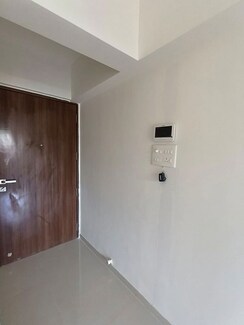 2 BHK Apartment For Rent in Pristine Allure