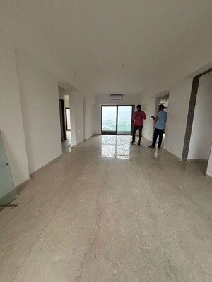 Room in 6 BHK Apartment at Kanakia Silicon Valley, Powai – for Sale