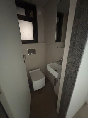Bathroom in 6 BHK Apartment at Kanakia Silicon Valley, Powai – for Sale