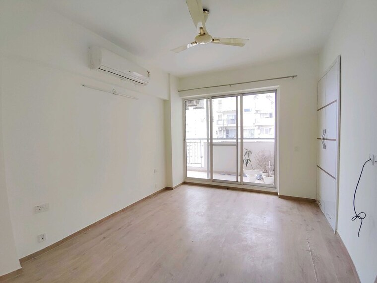 Room, sector 23 2 Bedroom 1250 Sq.Ft. Builder Floor In Sector 23 Gurgaon 10628730