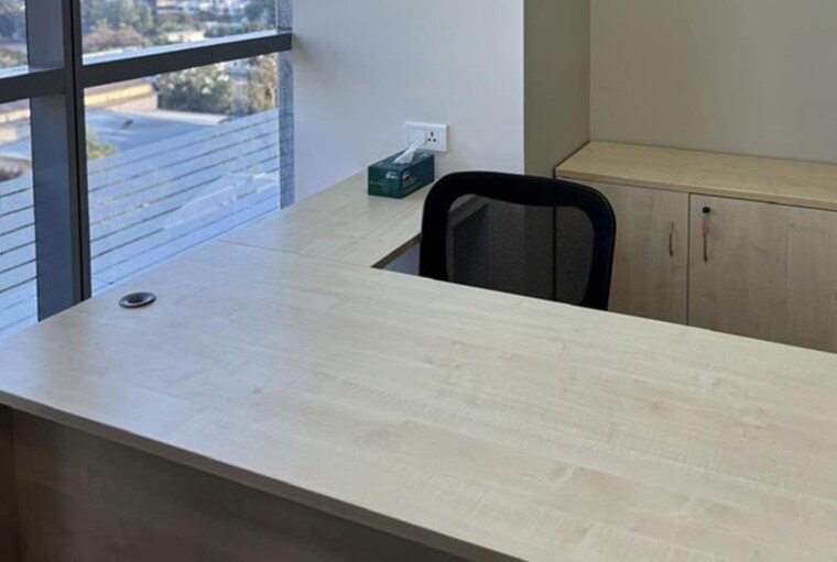 Kitchen, satelite-gazebo Commercial Office Space 5400 Sq.Ft. In Andheri East Mumbai 10628631