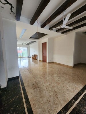 Kitchen in 3.5 BHK Builder Floor at Sector 46 – for Rent