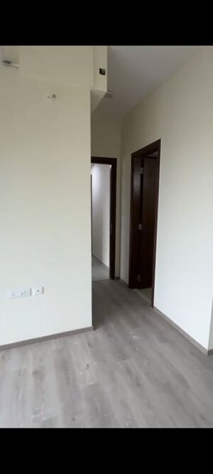 Room in 2 BHK Apartment at Sheth Auris Serenity Tower 2, Malad West – for Rent