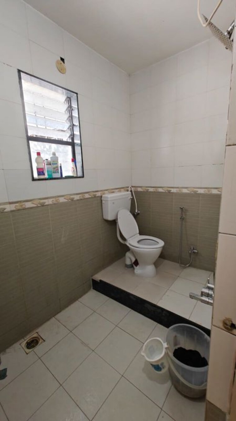 Bathroom, teerth-towers 3 Bedroom 1150 Sq.Ft. Apartment In Baner Pune 10606543