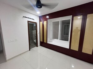 Room in 2.5 BHK Apartment at Praneeth Pranav Jaitra, Miyapur – for Rent