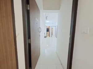 1 BHK Apartment – Entrance View at Lodha Amara, Kolshet Road - for Rent