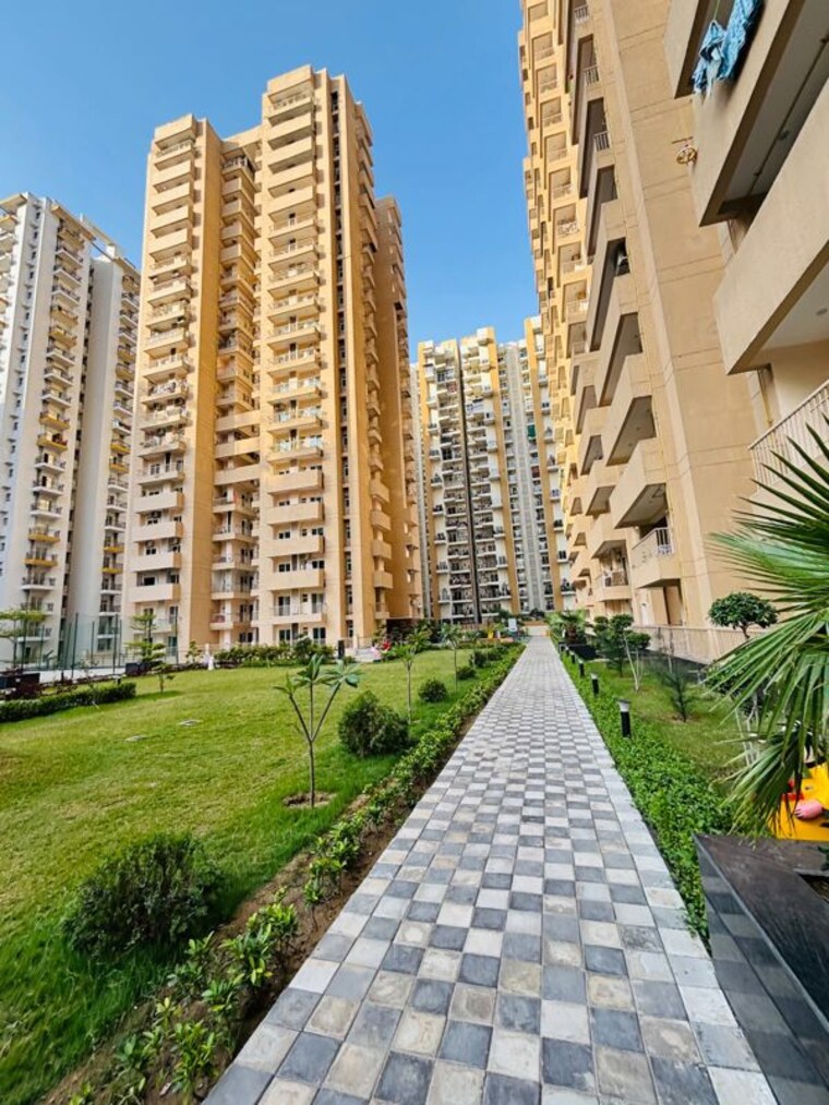 Exterior View, amrapali-o2-valley 2 Bedroom 805 Sq.Ft. Apartment In Tech Zone 4 Greater Noida Greater Noida 10628751