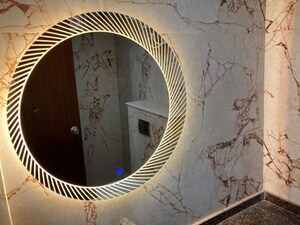 Building Lobby in 4 BHK Builder Floor at Sector 57 – for Rent