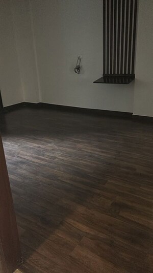 Room in 3 BHK Builder Floor at Kalkaji – for Rent