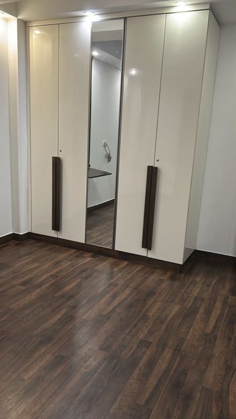 Room, kalkaji 3 Bedroom 1800 Sq.Ft. Builder Floor In Kalkaji Delhi 10628786