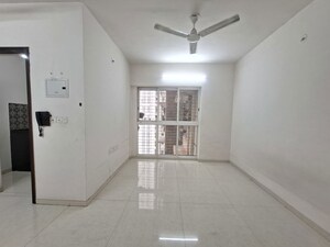 1 BHK Apartment For Sale in Lodha Amara, Kolshet Road