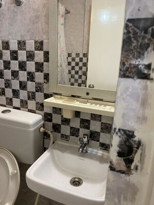 Team Area in 2 BHK Builder Floor at Sector 22 – for Rent