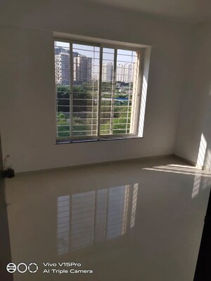 Room in 3 BHK Apartment at AG Imperial Towers, Kondhwa – for Rent