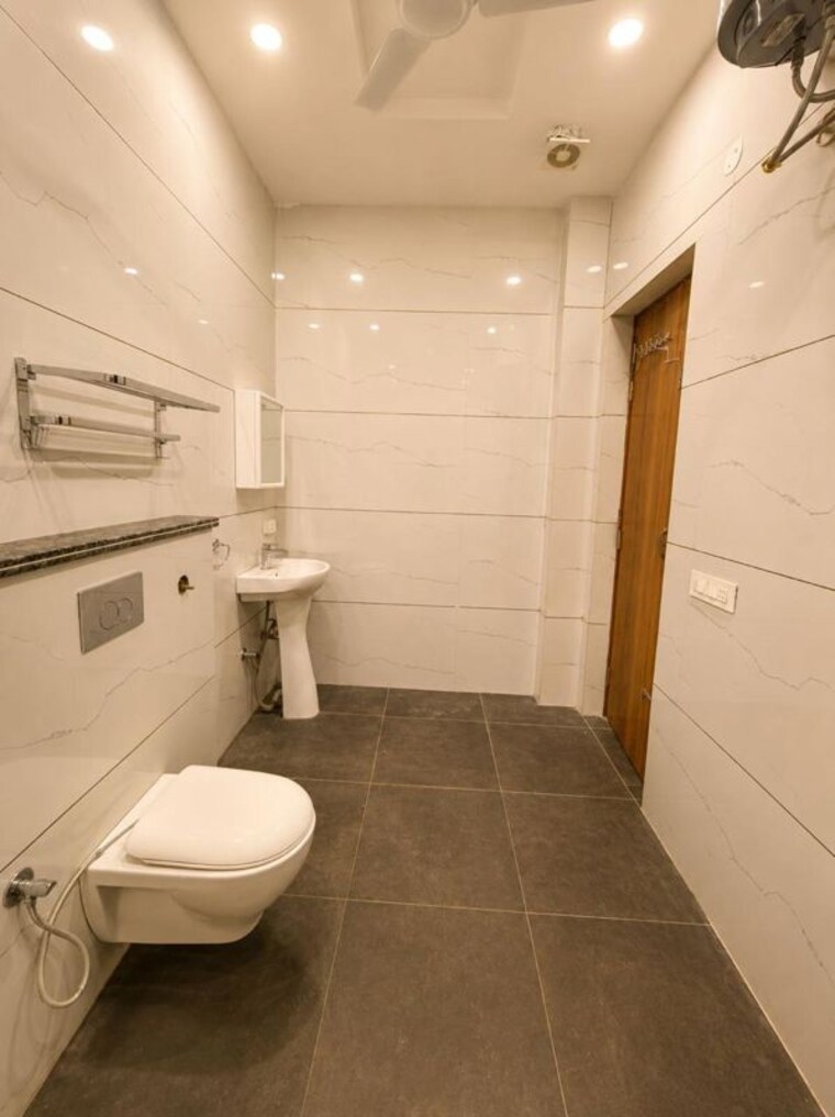 Bathroom, aerocity 3 Bedroom 2250 Sq.Ft. Independent House In Aerocity Mohali 10628765