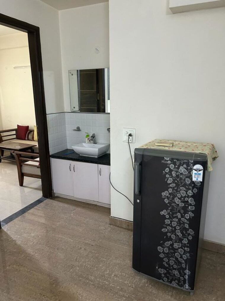 Kitchen, dlf phase i 2 Bedroom 2832 Sq.Ft. Builder Floor In Dlf Phase I Gurgaon 10628819