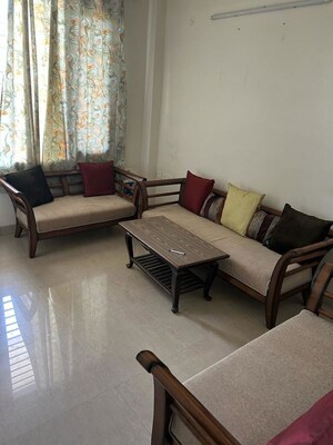 Living Room in 2 BHK Builder Floor at Dlf Phase I – for Rent