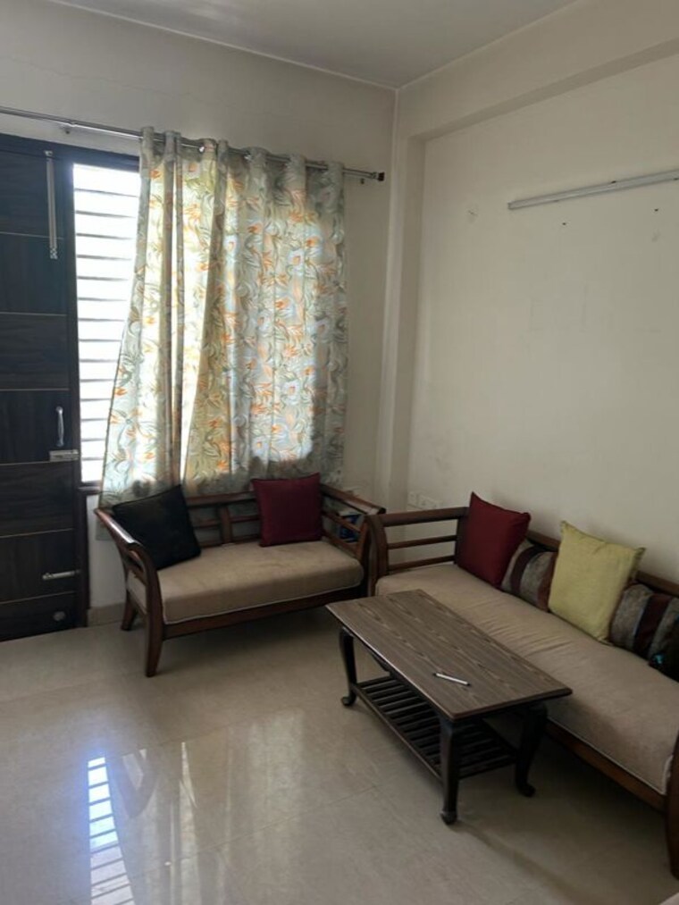 Living Room, dlf phase i 2 Bedroom 2832 Sq.Ft. Builder Floor In Dlf Phase I Gurgaon 10628819