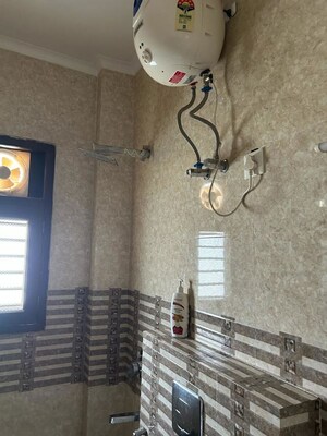 Bathroom in 2 BHK Builder Floor at Dlf Phase I – for Rent