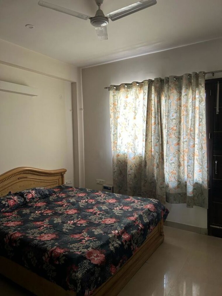 Bedroom, dlf phase i 2 Bedroom 2832 Sq.Ft. Builder Floor In Dlf Phase I Gurgaon 10628819