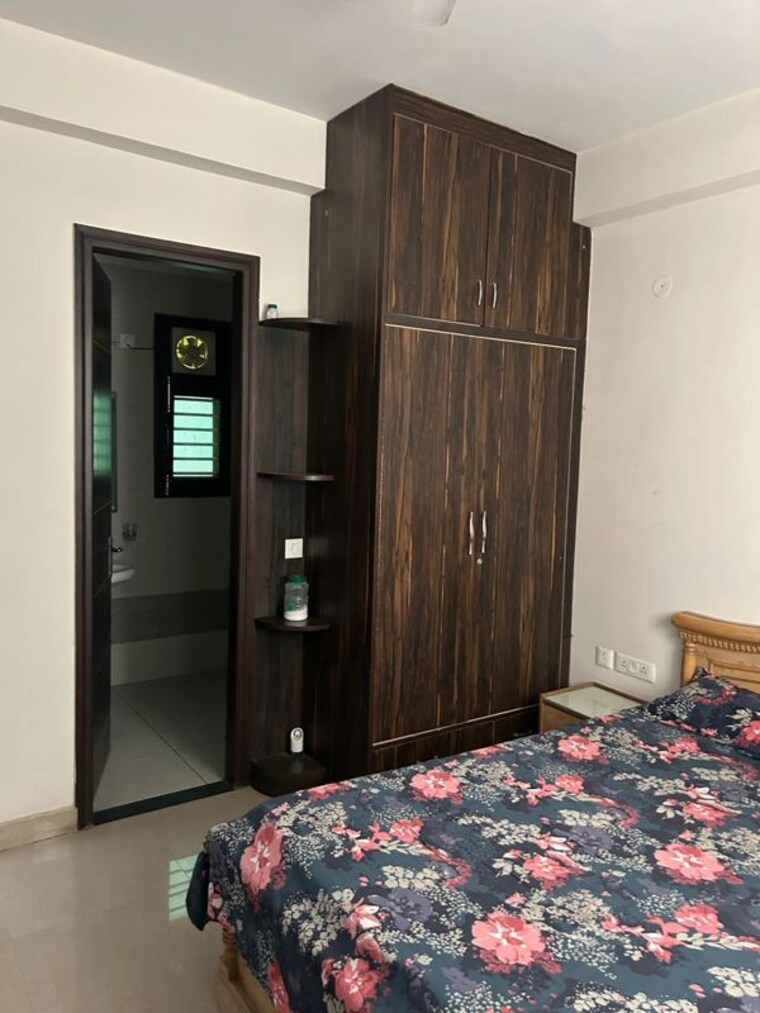 Room, dlf phase i 2 Bedroom 2832 Sq.Ft. Builder Floor In Dlf Phase I Gurgaon 10628819