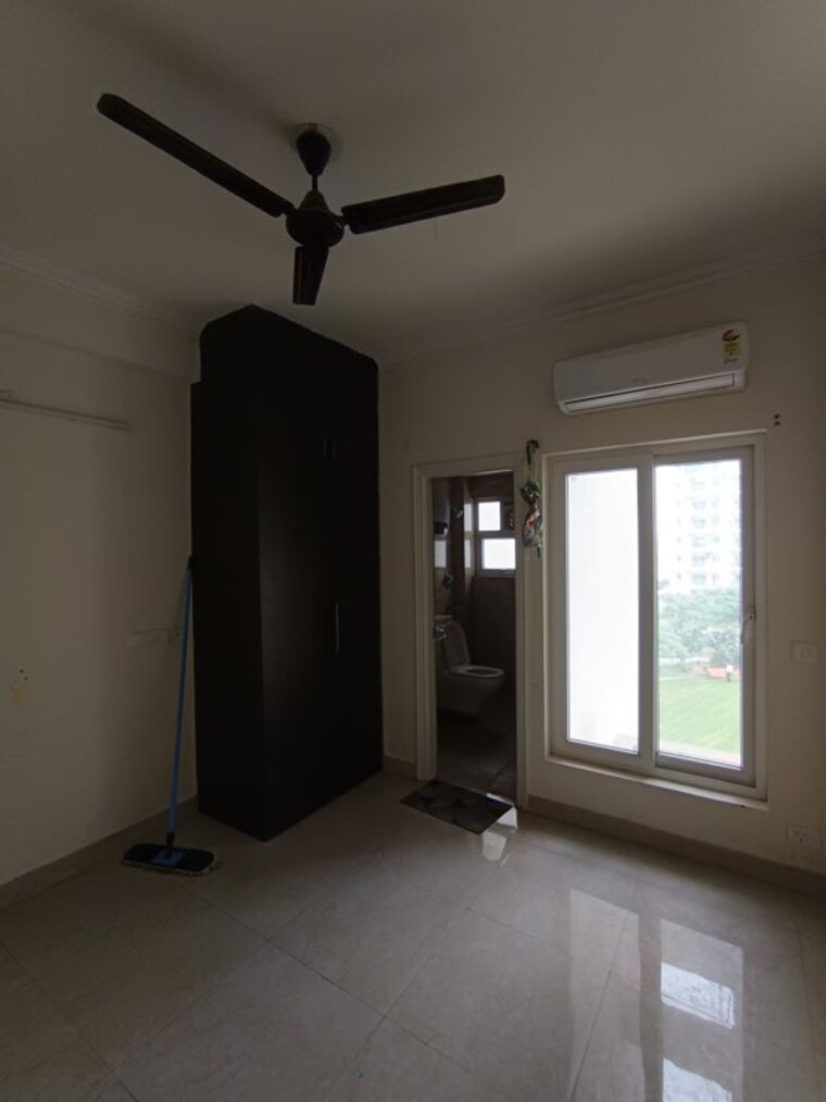 Room, shree-vardhman-victoria 3.5 Bedroom 2150 Sq.Ft. Apartment In Sector 70 Gurgaon 10628830