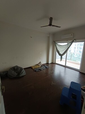 Living Room in 3.5 BHK Apartment at Shree Vardhman Victoria, Sector 70 – for Rent