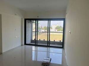 Room in 2 BHK Apartment at Kumar 47 East A, Magarpatta City – for Rent