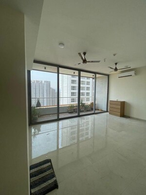 Hall in 2 BHK Apartment at Arjun CHS Vasant Vihar, Vasant Vihar – for Rent