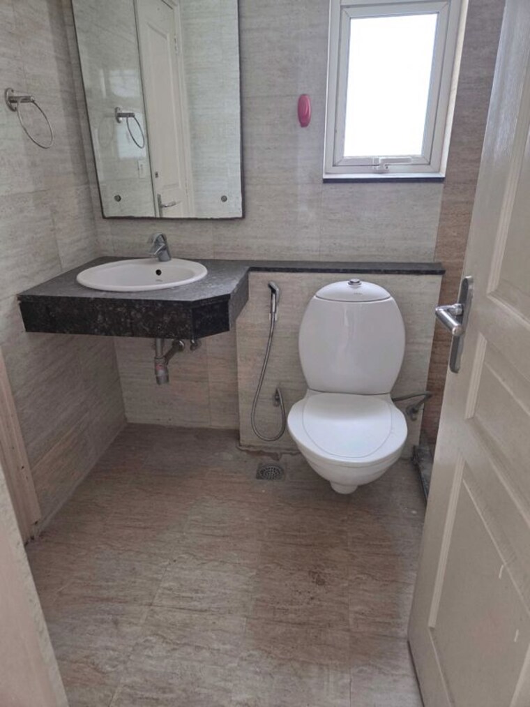 Bathroom, sector 23 2 Bedroom 1250 Sq.Ft. Builder Floor In Sector 23 Gurgaon 10628864