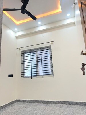 Furnished Amenities in 3 BHK Builder Floor at Kalkere – for Rent